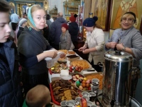 Акция «Пасхальный пирог» завершилась в Градо-Хабаровском соборе Успения Божией Матери